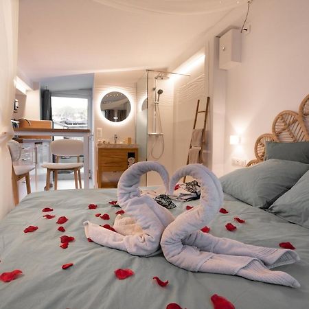 Lovina Chambre De Charme Avec Jaccuzi Velaux Exteriér fotografie