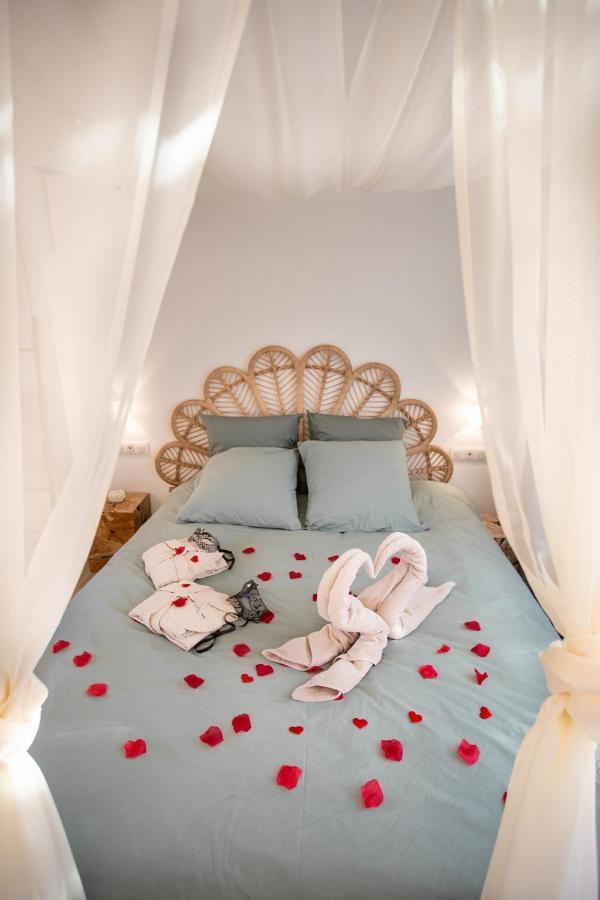 Lovina Chambre De Charme Avec Jaccuzi Velaux Exteriér fotografie