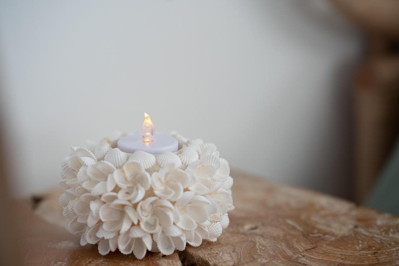 Lovina Chambre De Charme Avec Jaccuzi Velaux Exteriér fotografie