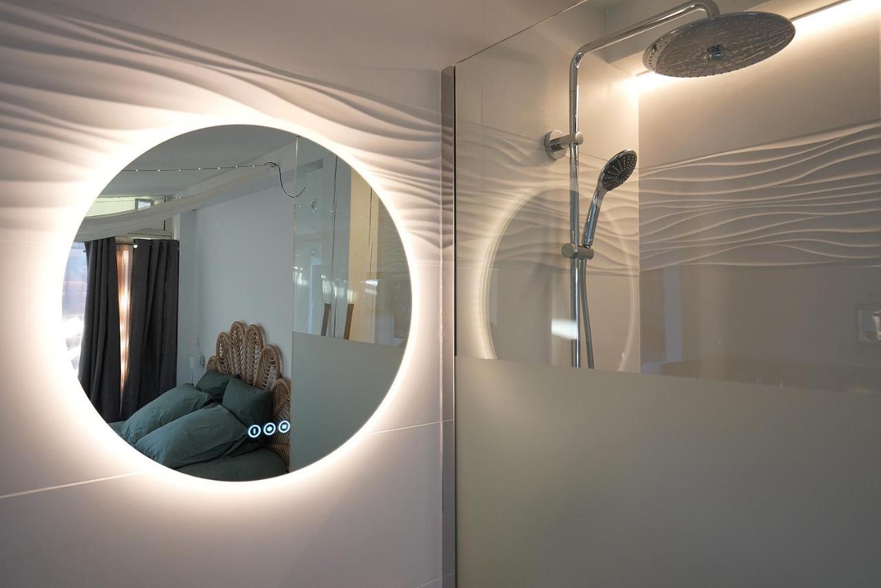 Lovina Chambre De Charme Avec Jaccuzi Velaux Exteriér fotografie
